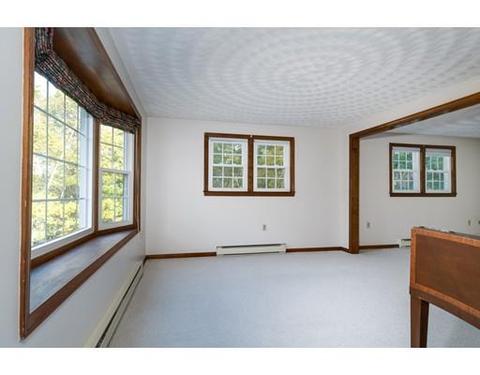 2 Heritage Rd, Sutton, MA 01590 photo 11