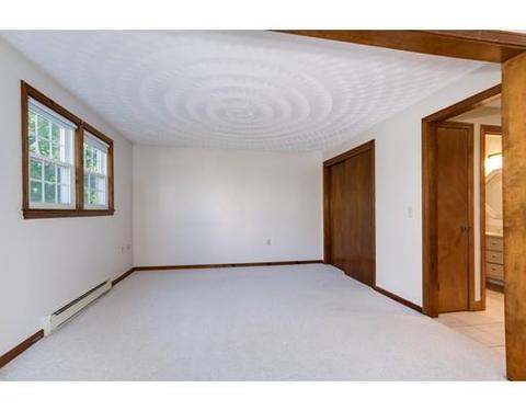 2 Heritage Rd, Sutton, MA 01590 photo 10