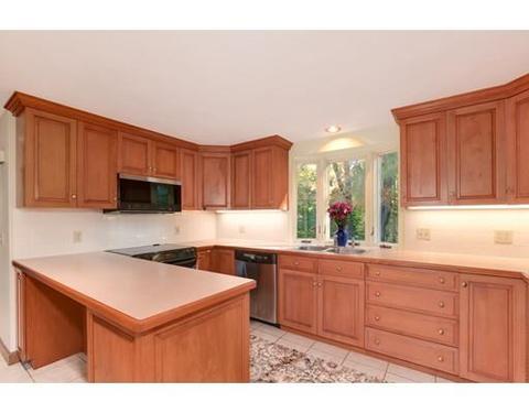 2 Heritage Rd, Sutton, MA 01590 photo 5