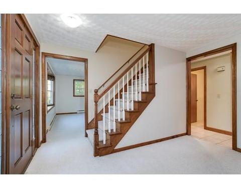 2 Heritage Rd, Sutton, MA 01590 photo 4