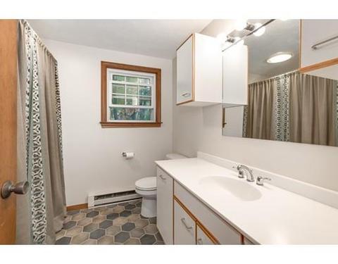 2 Heritage Rd, Sutton, MA 01590 photo 16