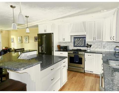 11 Horseshoe Loop, Mansfield, MA 02048 photo 3