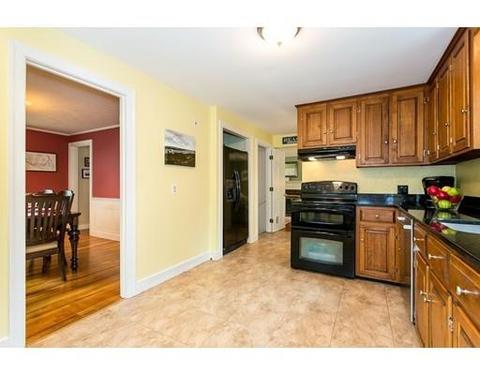 100 Barrett St, Needham, MA 02492 photo 6