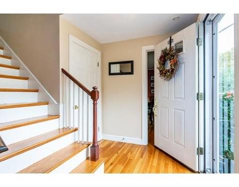 100 Barrett St, Needham, MA 02492 photo 3