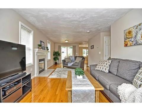 104 Upland St, Worcester, MA 01607 photo 4
