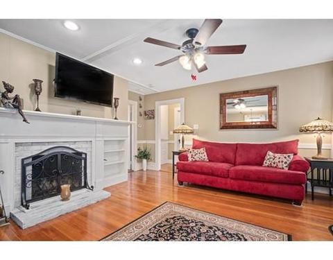 8 Putnam St, Beverly, MA 01915 photo 11