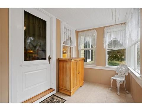 8 Putnam St, Beverly, MA 01915 photo 6