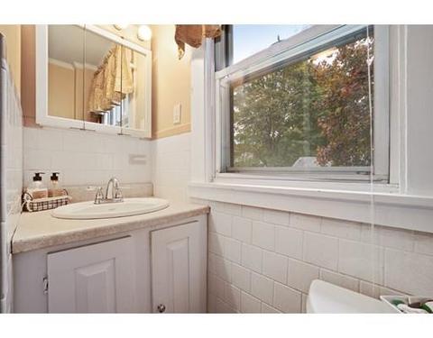 8 Putnam St, Beverly, MA 01915 photo 17
