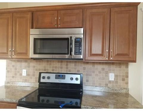 178 Waldorf St, Springfield, MA 01109 photo 8