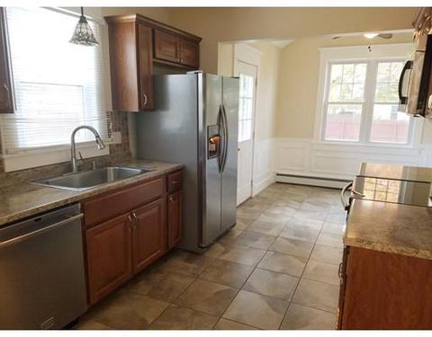 178 Waldorf St, Springfield, MA 01109 photo 6