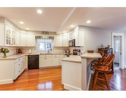 36 Pinewood Rd, Needham, MA 02492 photo 5