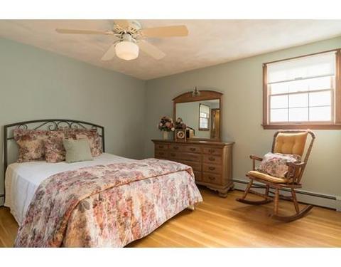 11 Meadowview Rd, Everett, MA 02149 photo 17