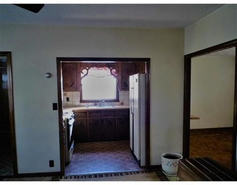 525 Cambridge St, Fall River, MA 02721 photo 4