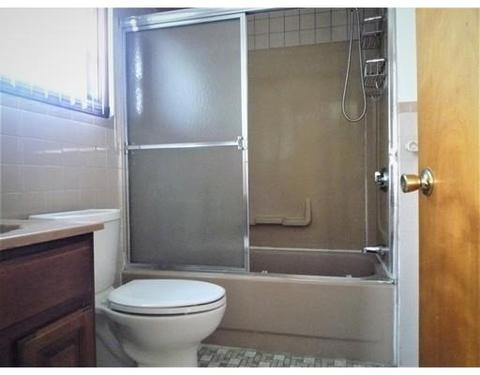 525 Cambridge St, Fall River, MA 02721 photo 22