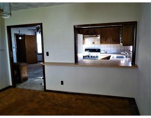 525 Cambridge St, Fall River, MA 02721 photo 5