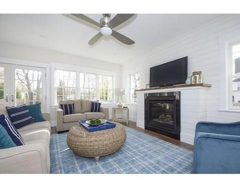 486 Main St, Hingham, MA 02043 photo 4