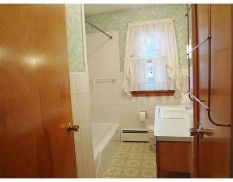 17 Pickering, Chicopee, MA 01013 photo 15