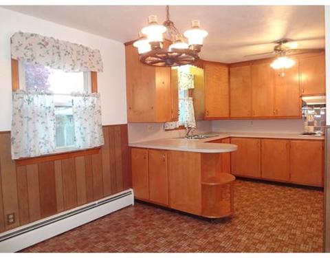 17 Pickering, Chicopee, MA 01013 photo 8