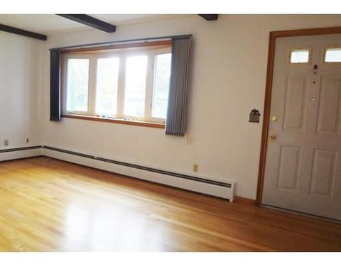 17 Pickering, Chicopee, MA 01013 photo 4