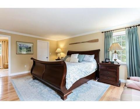 8 Fellowship Cir, West Wareham, MA 02576 photo 16