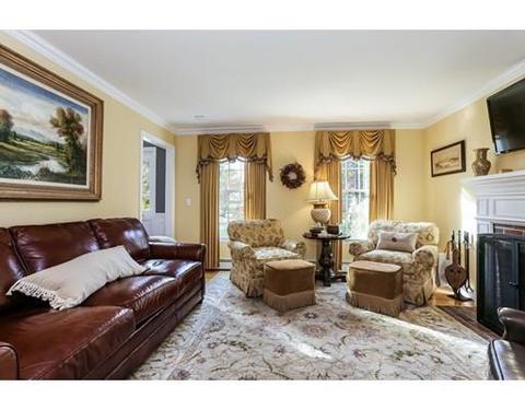 8 Fellowship Cir, West Wareham, MA 02576 photo 7