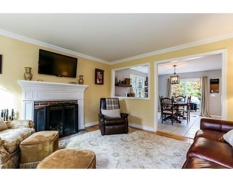 8 Fellowship Cir, West Wareham, MA 02576 photo 6