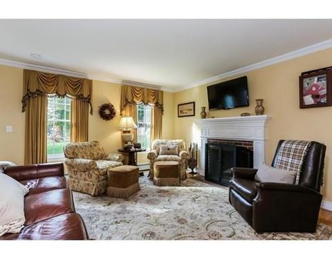 8 Fellowship Cir, West Wareham, MA 02576 photo 8