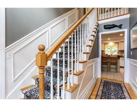 8 Fellowship Cir, West Wareham, MA 02576 photo 4