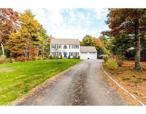 8 Fellowship Cir, West Wareham, MA 02576 photo 1