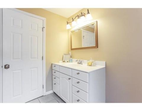 8 Fellowship Cir, West Wareham, MA 02576 photo 18