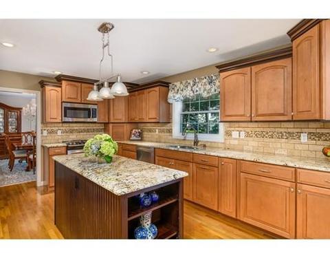 12 Raymond Ln, Hampton, NH 03842 photo 4