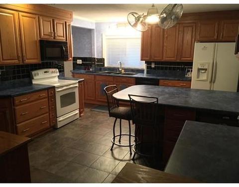 1070 Parker St, Springfield, MA 01129 photo 6