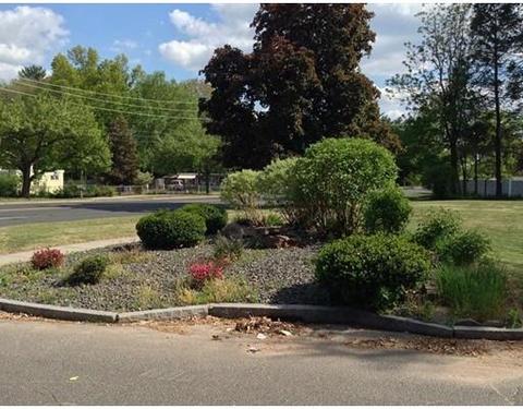 1070 Parker St, Springfield, MA 01129 photo 3
