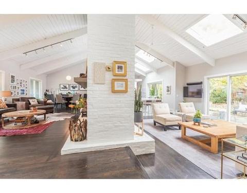 140 Whiting St, Hingham, MA 02043 photo 4