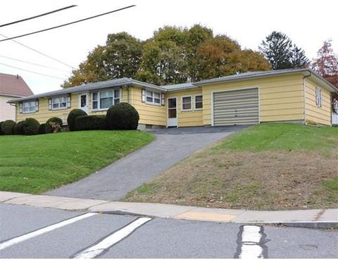 21 Spring St, Webster, MA 01570 photo 1
