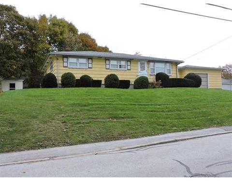 21 Spring St, Webster, MA 01570 photo 2