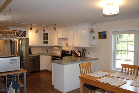81 Lighthouse Ln, Mashpee, MA 02649 photo 17