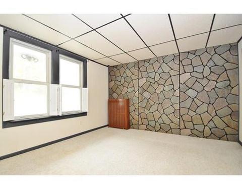31 Marsh Ave, Worcester, MA 01605 photo 4