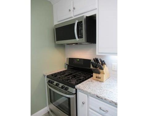 211 Marmon St, Springfield, MA 01129 photo 6