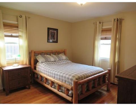 211 Marmon St, Springfield, MA 01129 photo 13