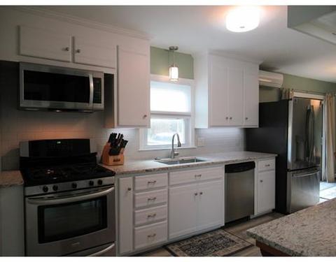 211 Marmon St, Springfield, MA 01129 photo 5