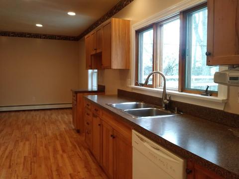 105 Singletary Ave, Sutton, MA 01590 photo 2