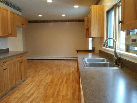 105 Singletary Ave, Sutton, MA 01590 photo 4