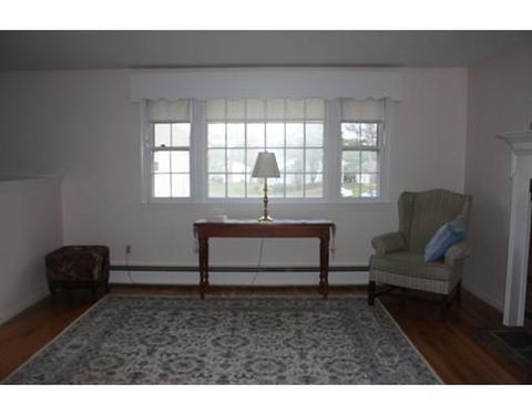 17 Cunningham Dr, Framingham, MA 01701 photo 4
