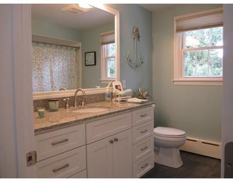 1724 Locust St, Fall River, MA 02723 photo 7