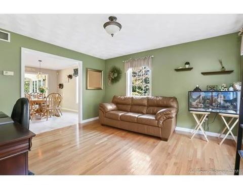 45 Simpson Rd, Pelham, NH 03076 photo 15