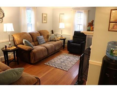 19 Ford St, Springfield, MA 01118 photo 9