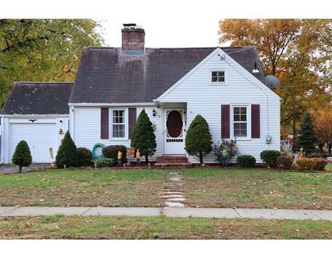 19 Ford St, Springfield, MA 01118 photo 2