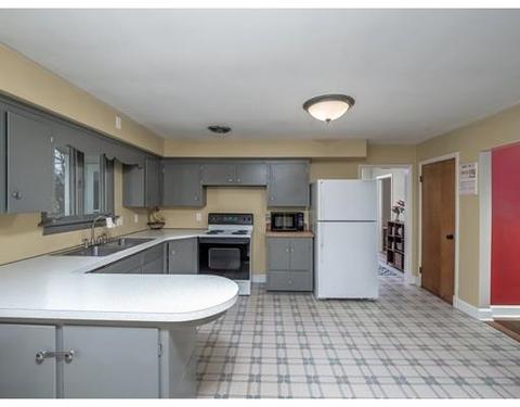 33 Harris St, Webster, MA 01570 photo 11