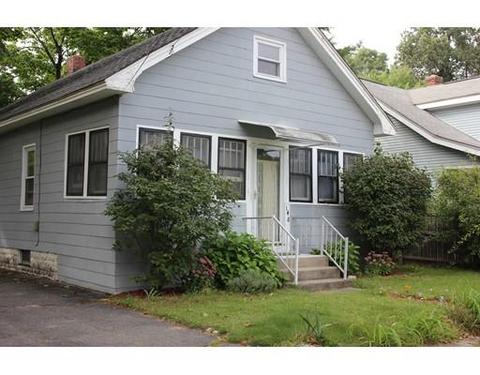 148 Denver St, Springfield, MA 01109 photo 2
